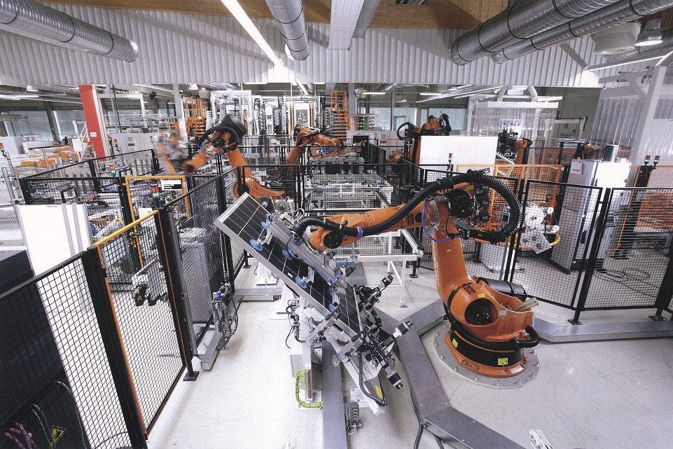 Bij glas-glas zonnepanelen wordt de cel beschermd door twee glasplaten aan weerszijden.