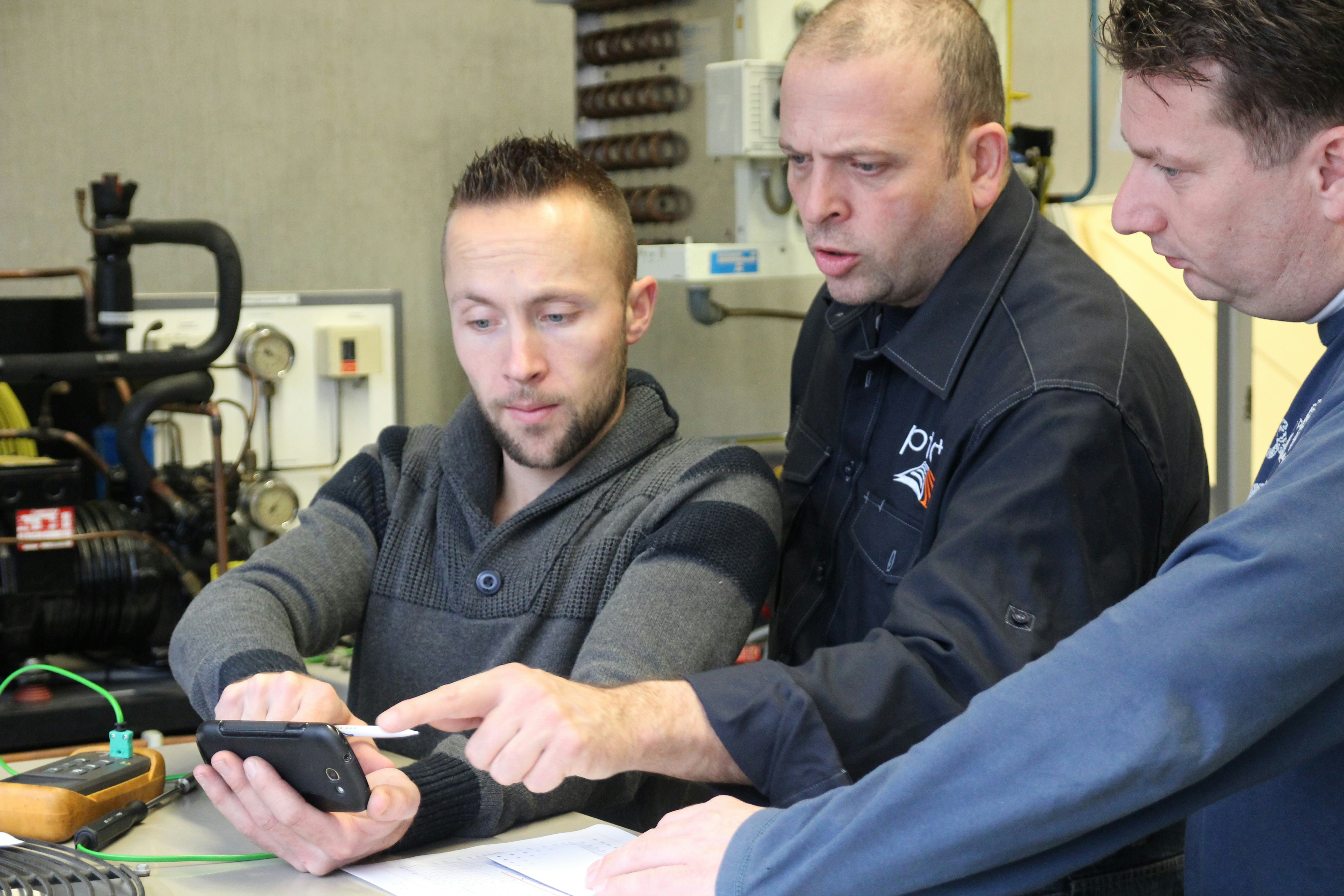 Hoe word je warmtepompmonteur?