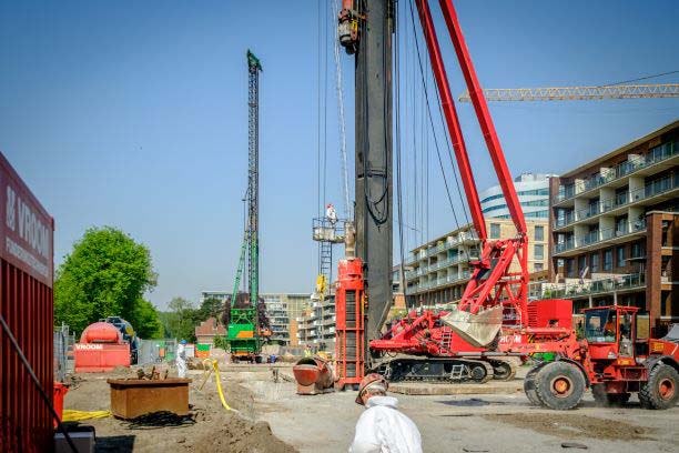 Aardwarmte via funderingspalen bij Project the Duchess in Amsterdam. Beeld: The FCTR E / ZON.