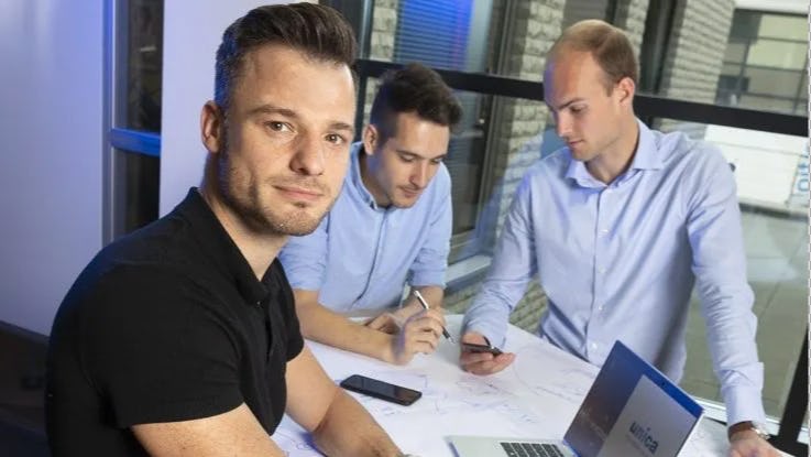 Stefan te Veluwe, manager Unica Innovation Center met Innovatiemanagers Sem Dijkema en Sander van der Harst.