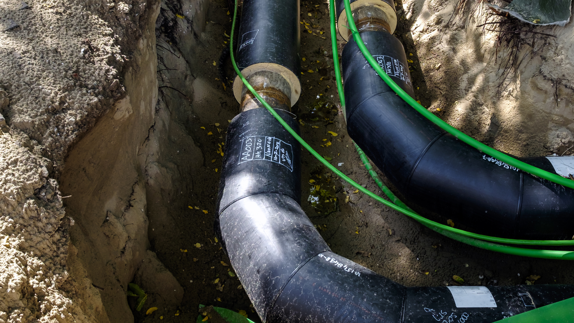 Warmteleidingen voor stadsverwarming, Amsterdam Foto: www.hollandfoto.net via Shutterstock