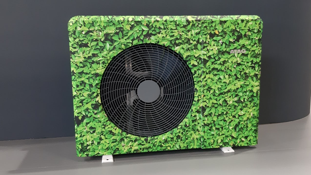 De gewrapte warmtepomp van ATAG kwam voorbij in "...even tot hier"