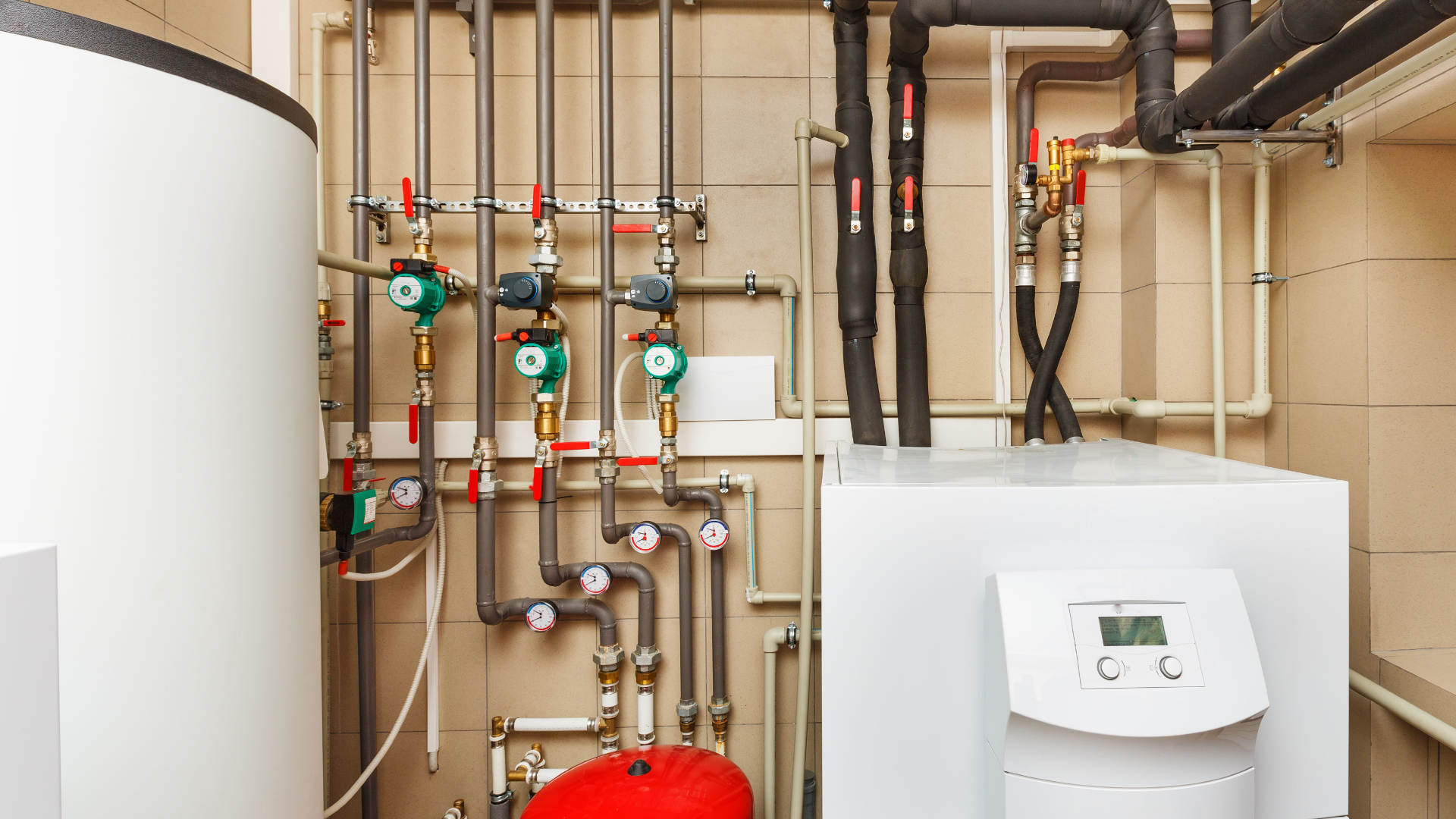 Welke leidingdiameter bij warmtepompen? - beeld: Alexxxey/Shutterstock.com