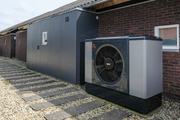 Stille warmtepomp met hoog vermogen voor vrijstaand huis