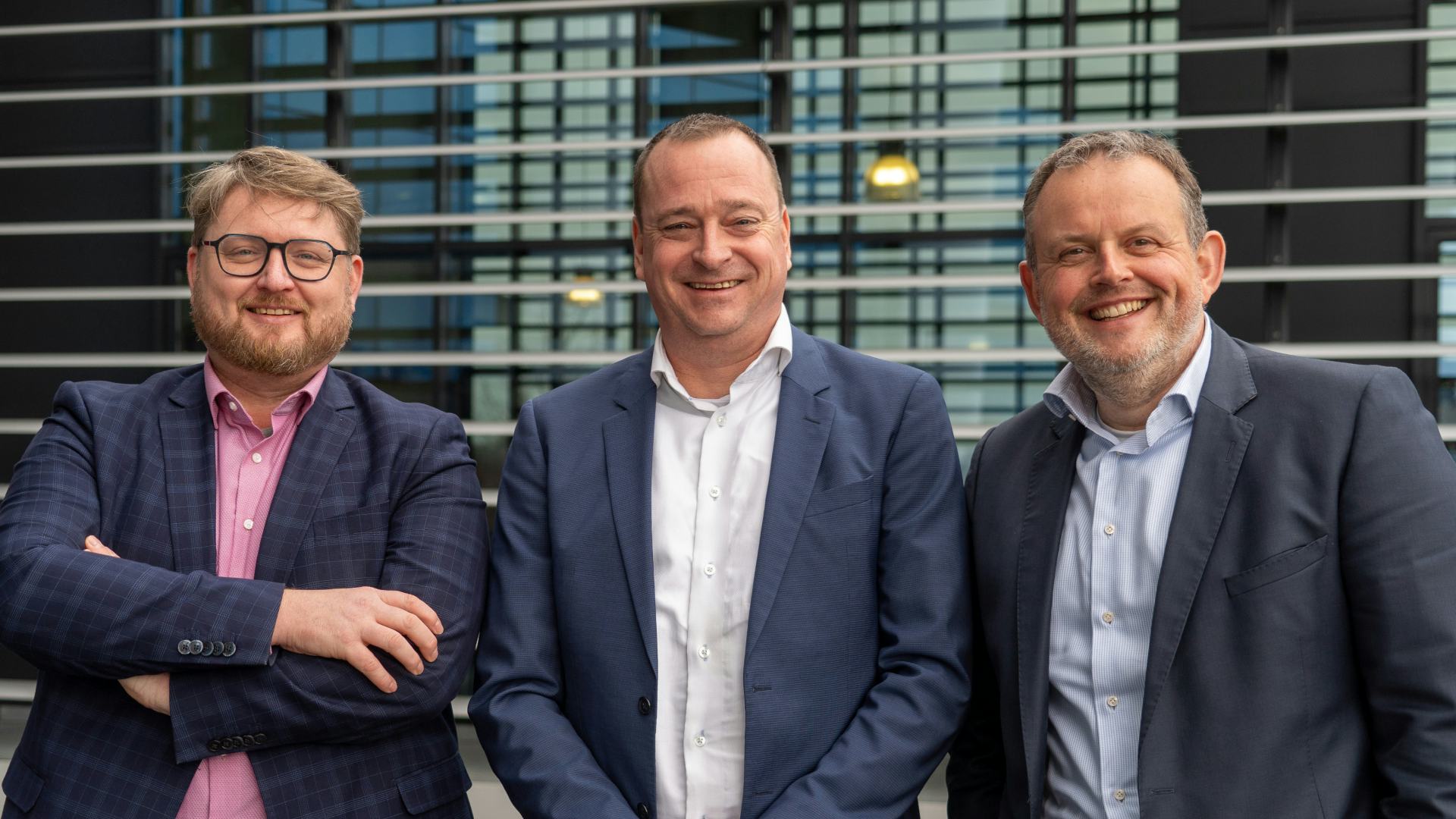 Van links naar rechts: Sales directeur Ralf Jansen, directeur Intergas, Dave Wijn en directeur Rheem, Arno La Haye