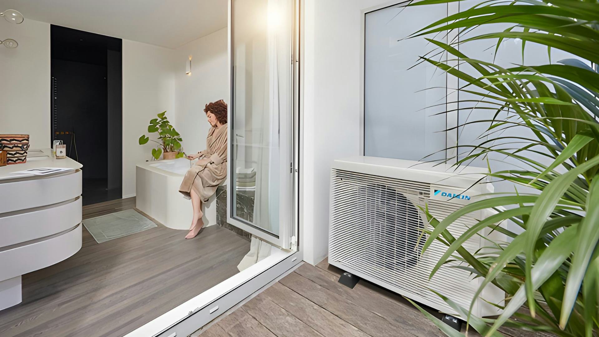 Daikin Multi+ lucht/lucht-warmtepomp zorgt voor warmte, koelte én warm tapwater - beeld: Daikin