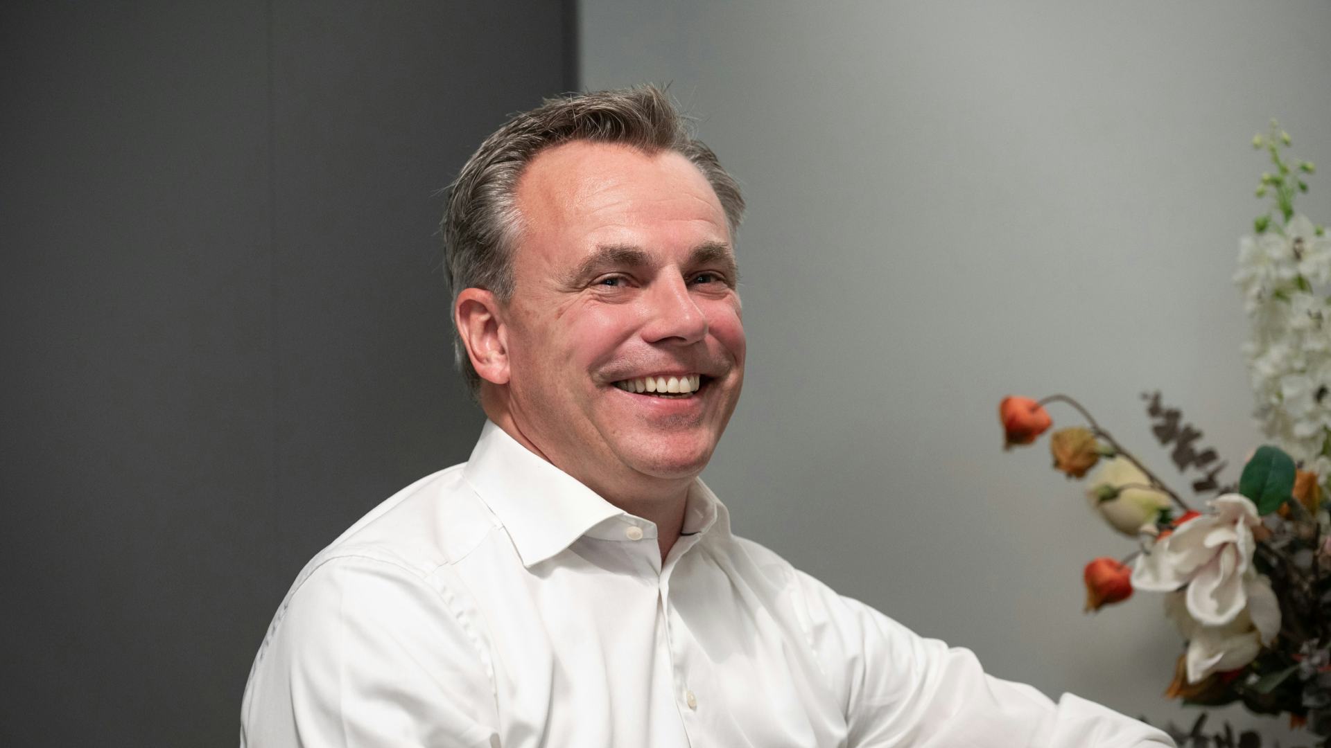 Mark Harbers: "AI helpt je werk beter te doen, maar neemt het niet over."