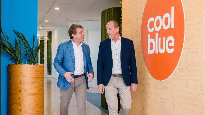 Links Pieter Zwart van Coolblue en rechts Henny de Haas, CEO van Hoppenbrouwers