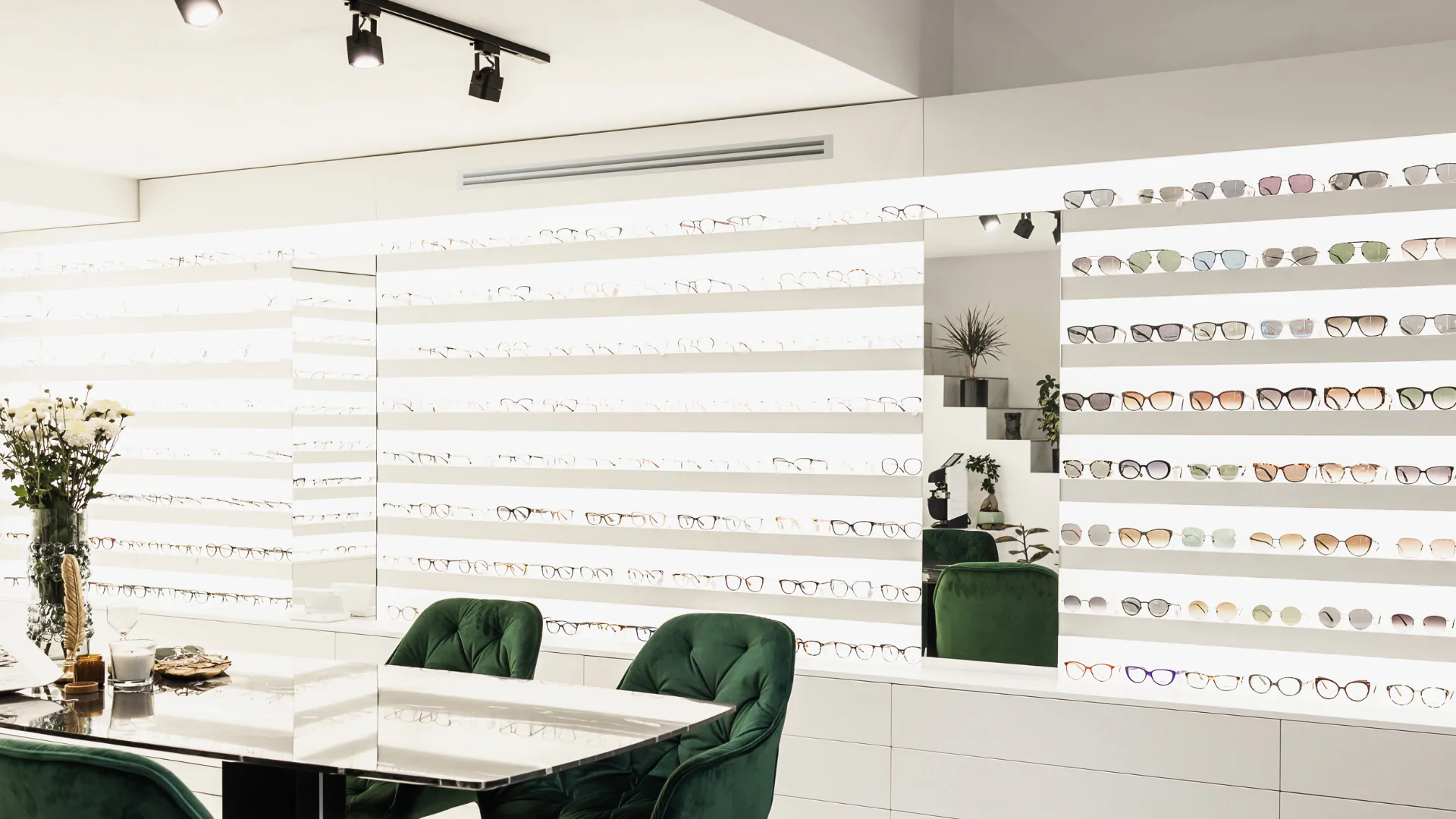 PACi NX Multi Zone Duct in commerciële ruimte - foto: Panasonic