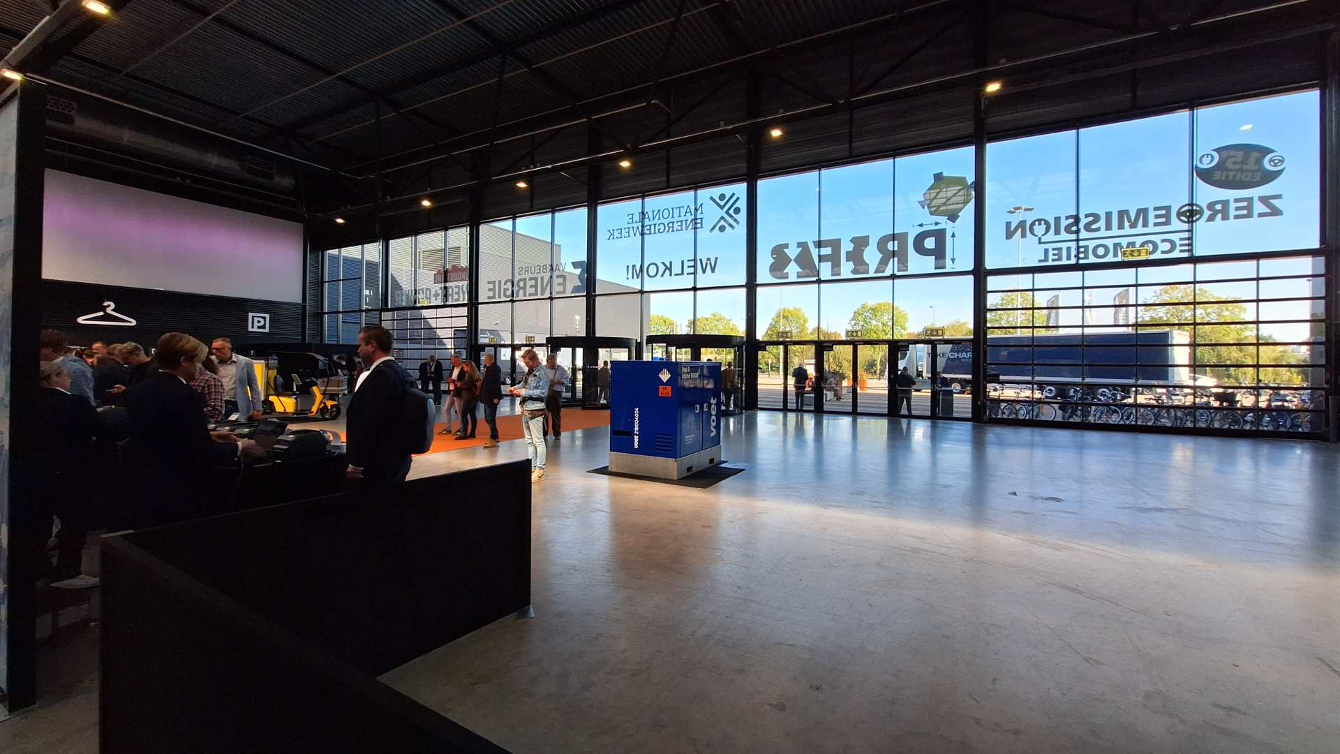 De entreehal van Vakbeurs Energie bij een eerdere editie - foto: Margo van Voskuilen