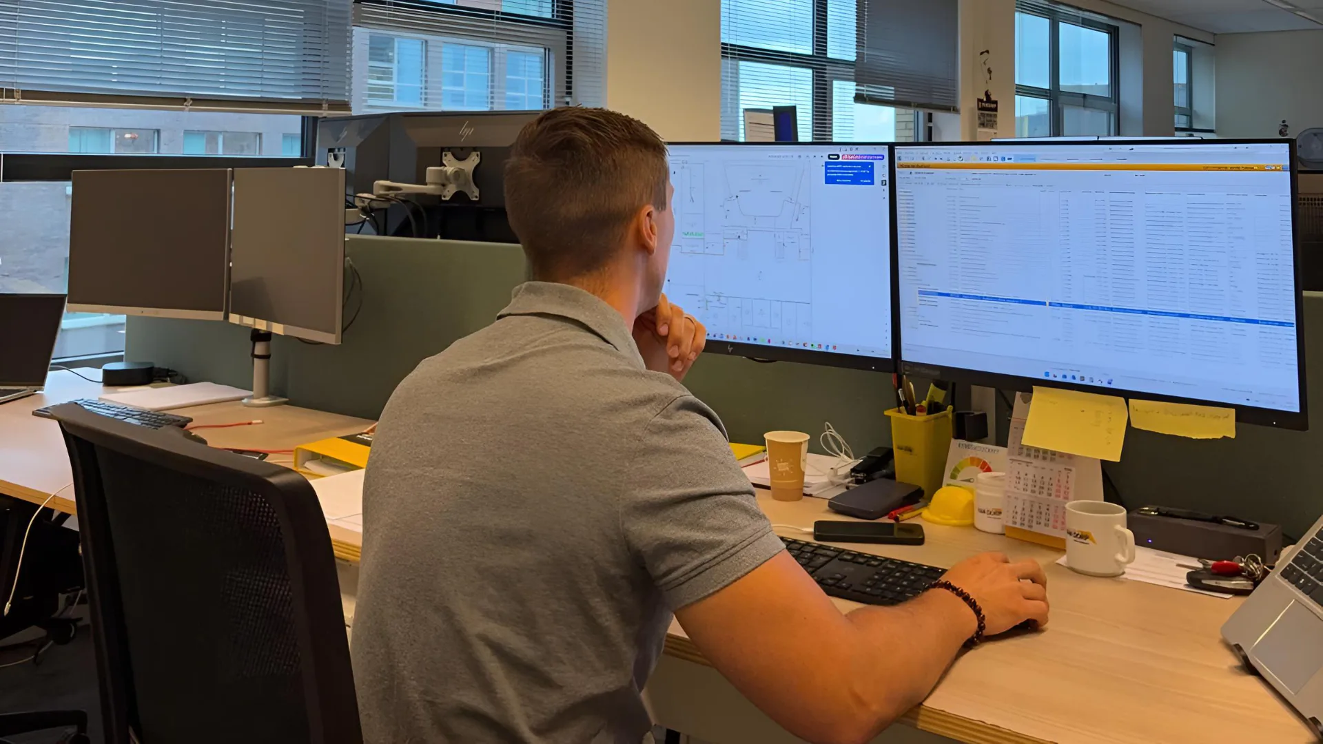 Sander Braber aan het werk bij Van Dorp Installaties - privéfoto.